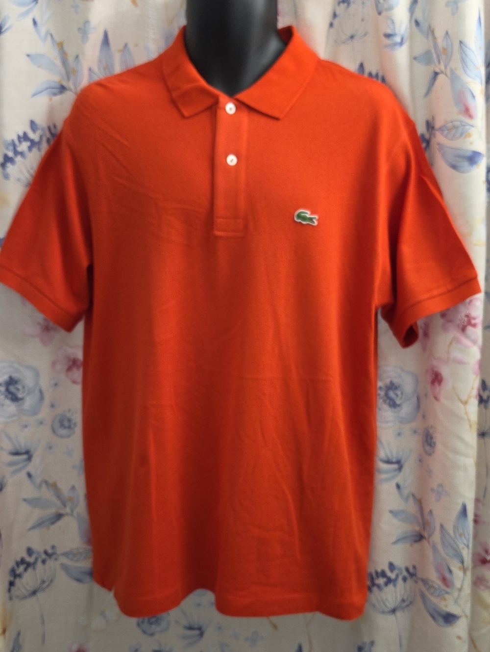 FOR SALE EXCELLENT USED CONDITION L.12.12  LACOSTE POLO , XL ORANGE.
